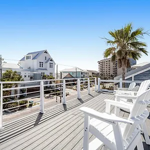  Holiday home Sunshine's United States