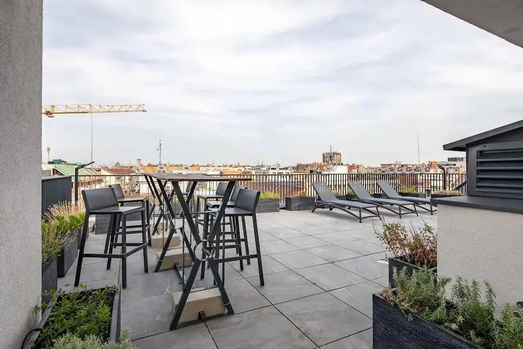 Apartment Marone 209 Budapest ~ Ac/Balcony/Indoor Parking