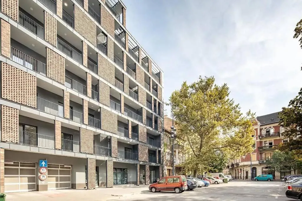 Marone 209 Budapest ~ Ac/Balcony/Indoor Parking contacts