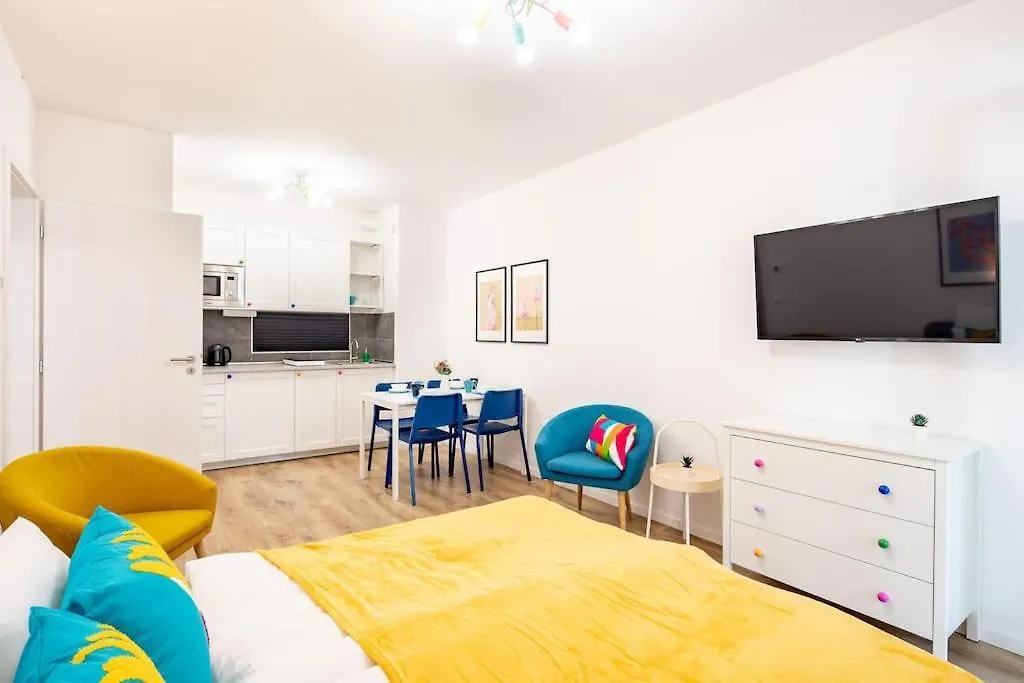 Marone 209 Budapest ~ Ac/Balcony/Indoor Parking Apartment